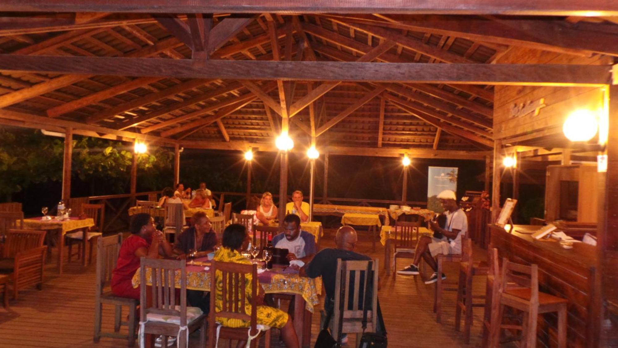 Hotel Praia Inhame Ecolodge Porto Alegre ภายนอก รูปภาพ